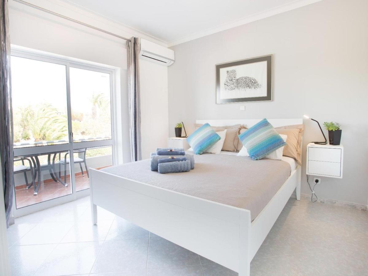 Amigos Para Sempre - Guesthouse เฟร์รากูโด ภายนอก รูปภาพ